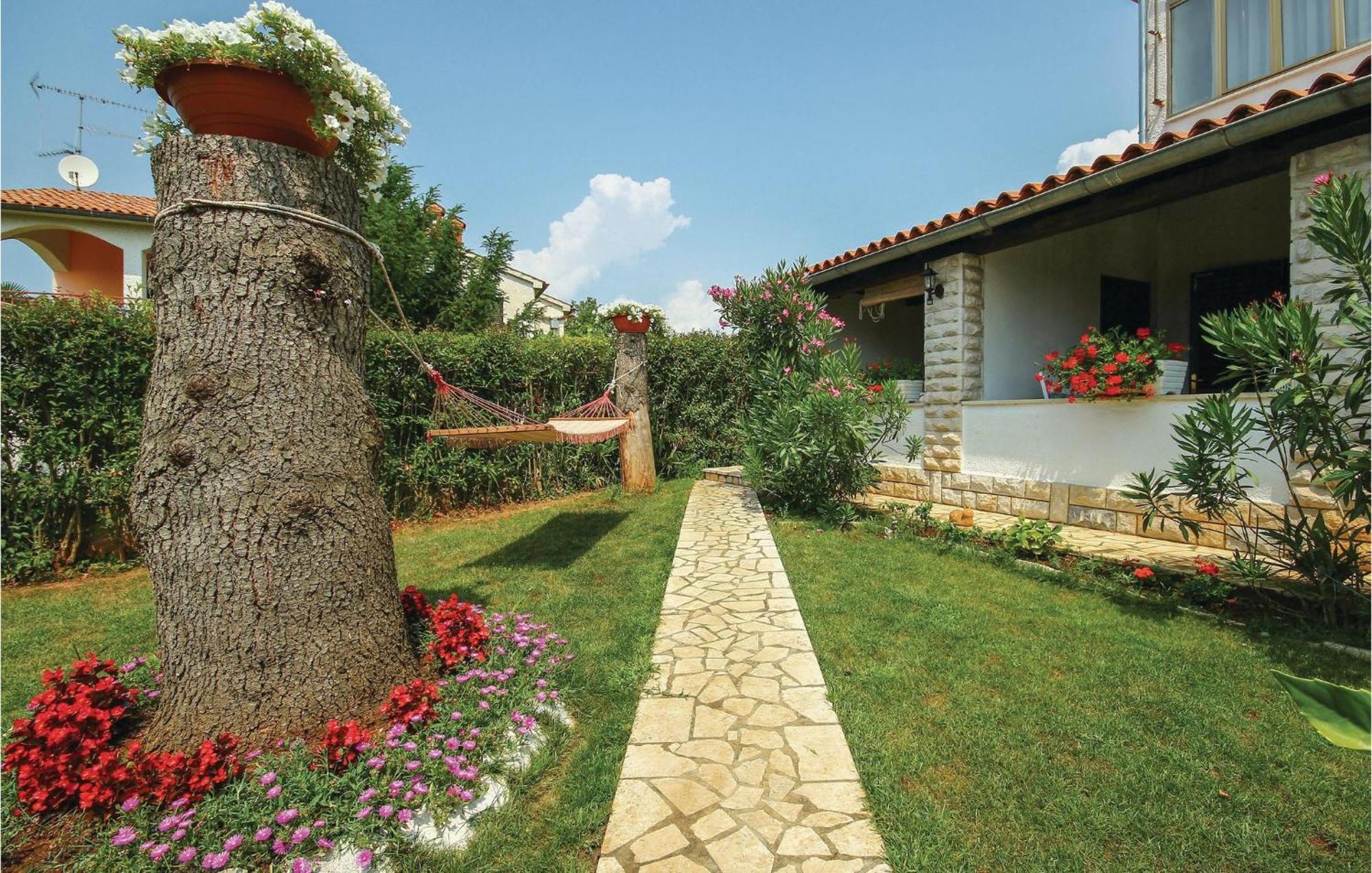 Beautiful Apartment In Porec With Wifi Dış mekan fotoğraf